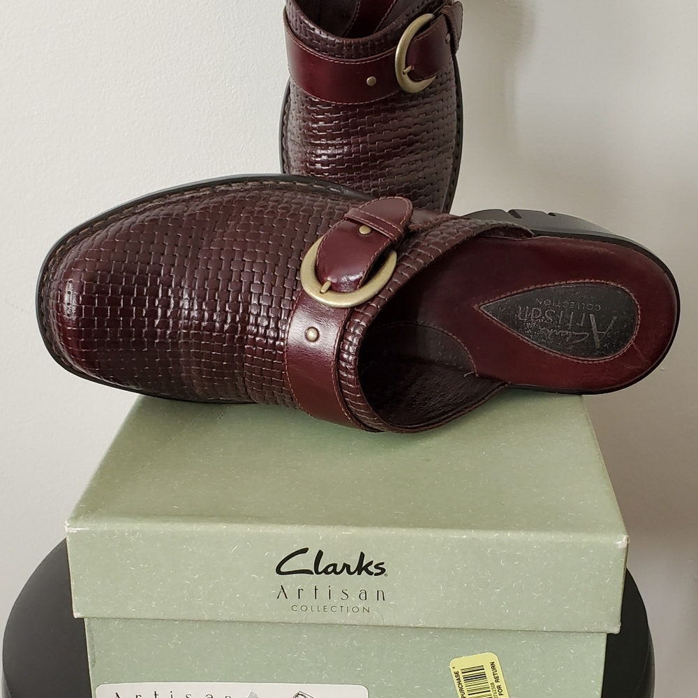 Shoes - Picture 2 of 5